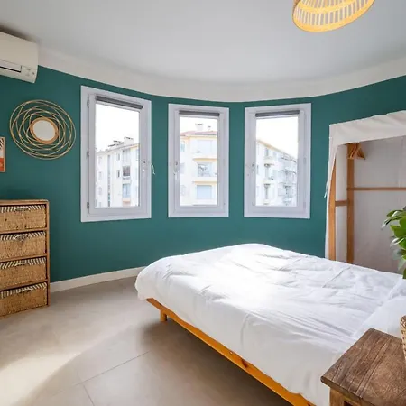 Nice 58m Near The Beach Historical Center Apartmán *